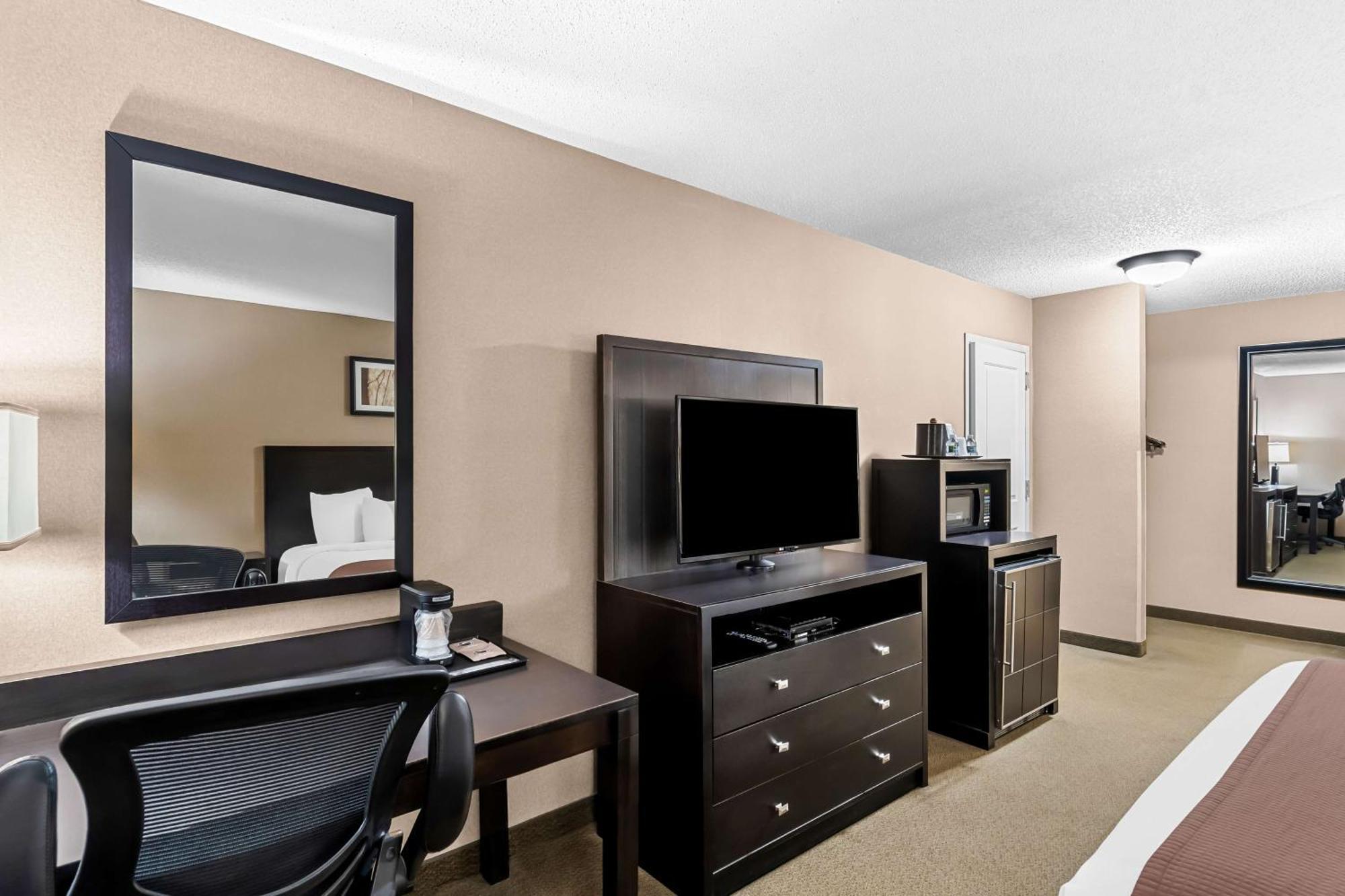 Heartland Inn & Suites, Surestay Collection By Best Western Park Rapids Kültér fotó