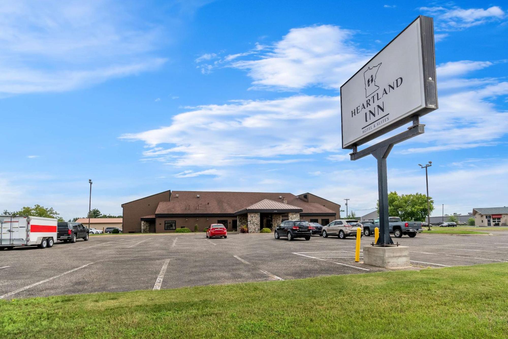 Heartland Inn & Suites, Surestay Collection By Best Western Park Rapids Kültér fotó