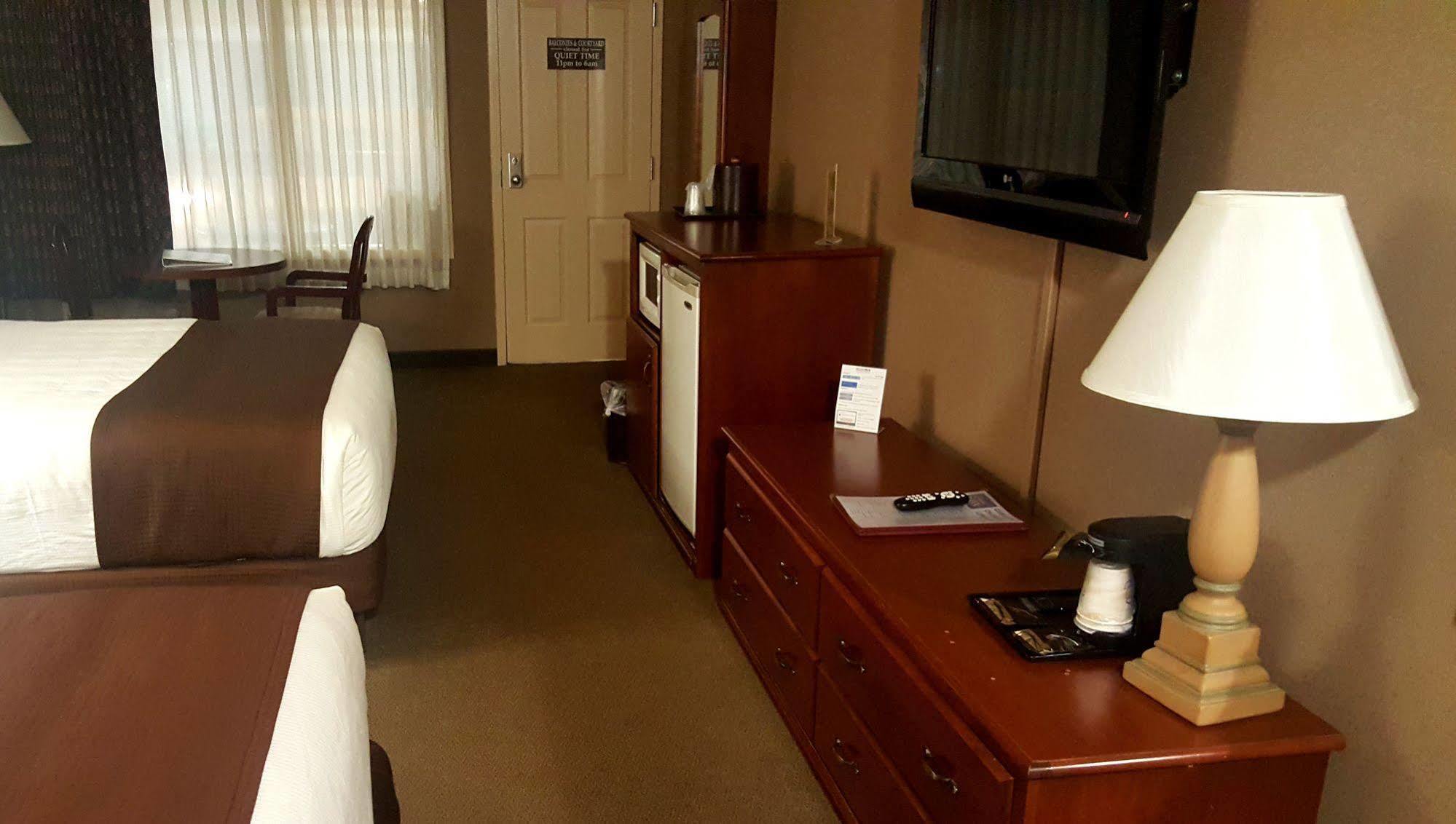 Heartland Inn & Suites, Surestay Collection By Best Western Park Rapids Kültér fotó